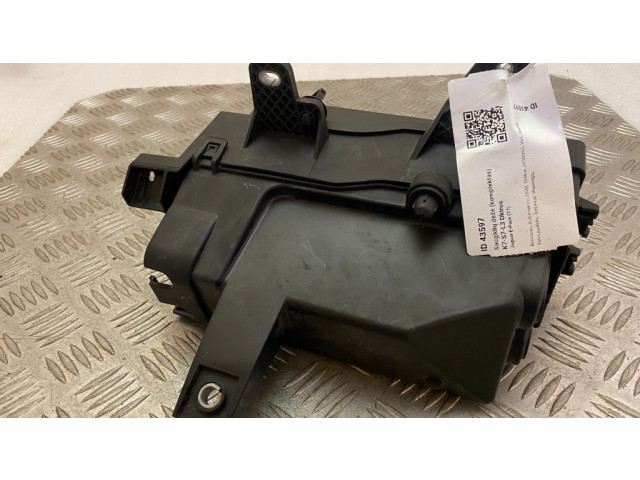 Блок предохранителей  GX7314A067AA, GX7314A076AA   Jaguar E-Pace    