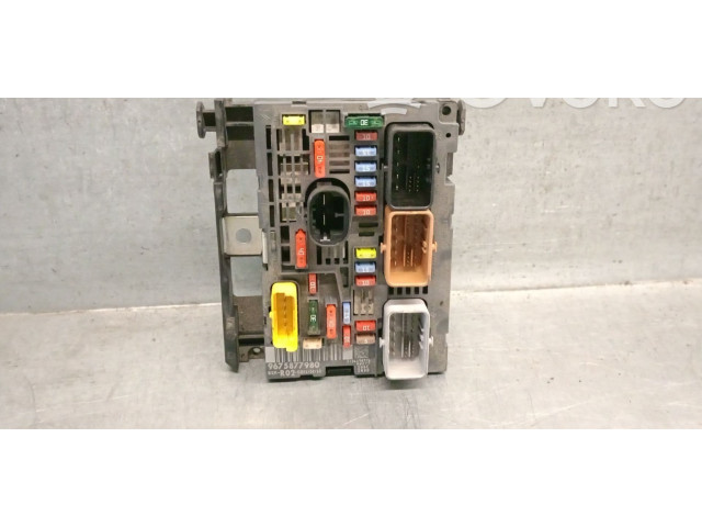 Pojistková skříňka Řídící jednotka BSM 9675877980   Peugeot 3008 I 2013