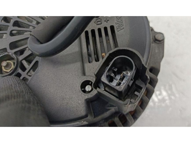 Генератор    Audi A6 S6 C6 4F      