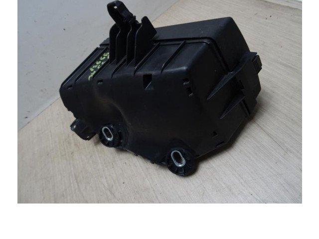 Блок предохранителей Audi A3 S3 8V