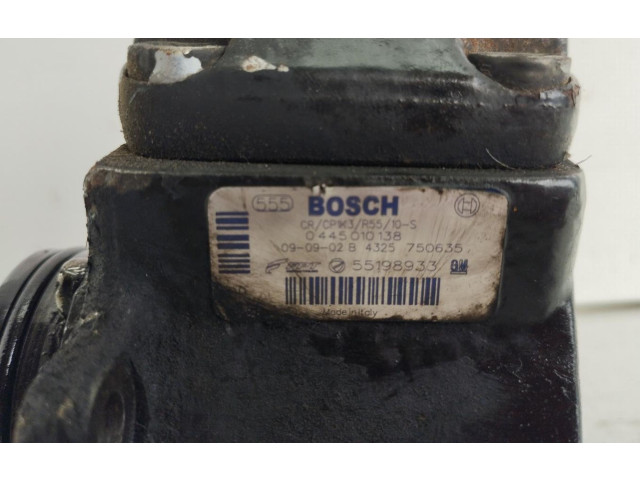 Топливный насос       Opel Combo C  2001 - 2011 года   