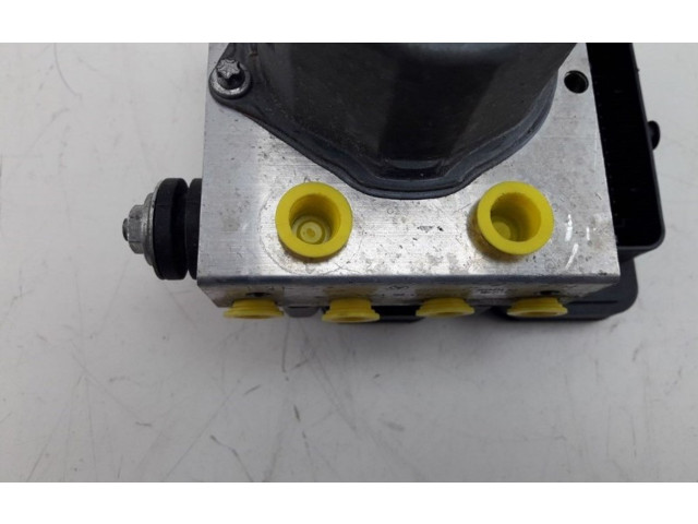 Jednotka ABS Mercedes-Benz GLA W156 2015