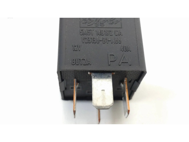 Блок предохранителей  30797010, 30728133   Volvo S60    