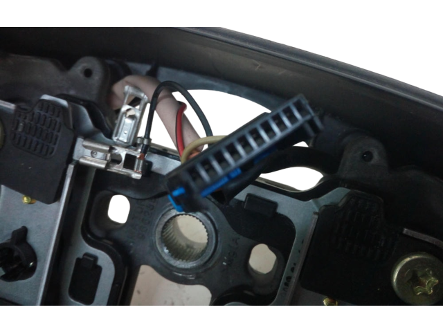 Volant Chevrolet Captiva 2009 20929639, 20929639