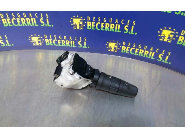 Ручка стеклоочистителей Nissan Tiida C11