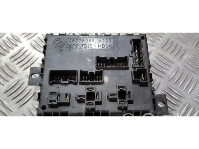 Блок предохранителей 46776086, a223 Lancia Lybra