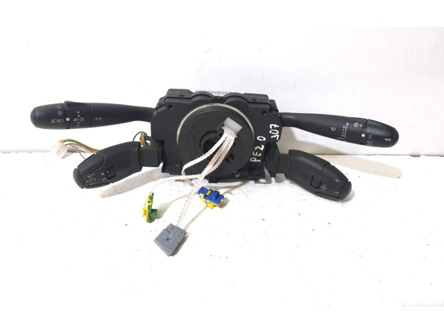 Pojistková skříňka Ручка поворотов/ фонарей 96605599XT Peugeot 307 2005