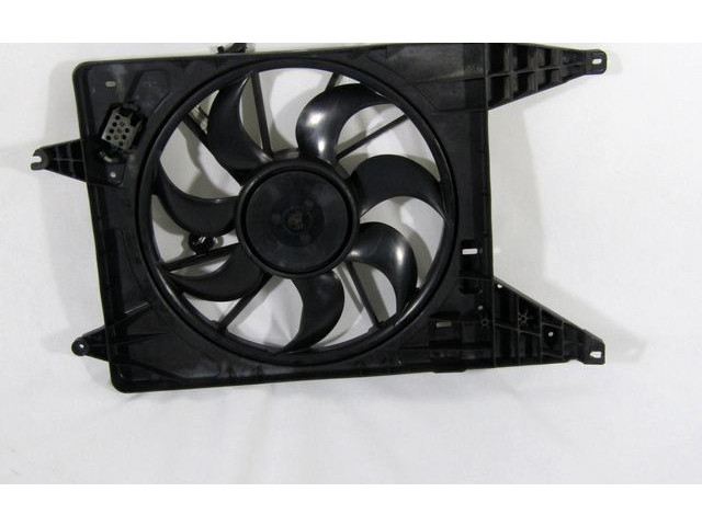 Вентилятор радиатора 8200765566 Dacia Sandero