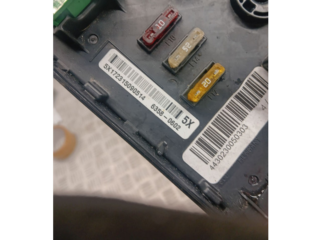 Блок предохранителей 1K0937132F, 63580602 Audi Q3 8U