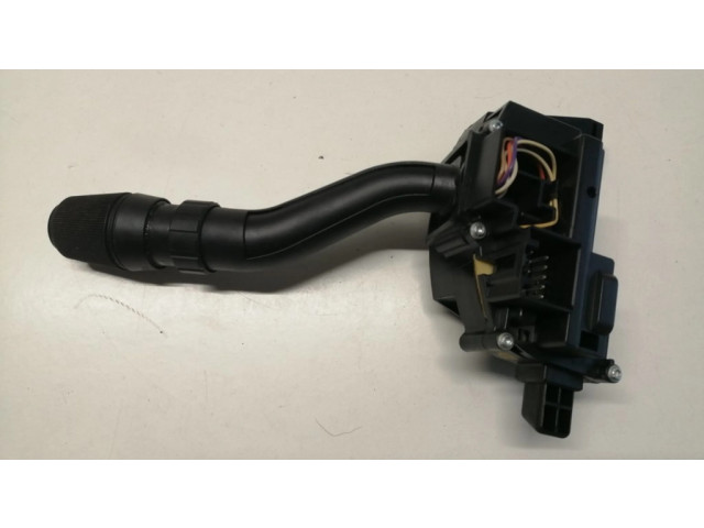 Ручка стеклоочистителей PA66GFM38 Ford Windstar