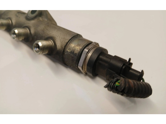 Топливная рампа 30757146   Volvo S60   для двигателя D5