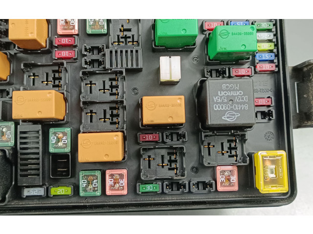 Блок предохранителей  8238036210   SsangYong Rexton    