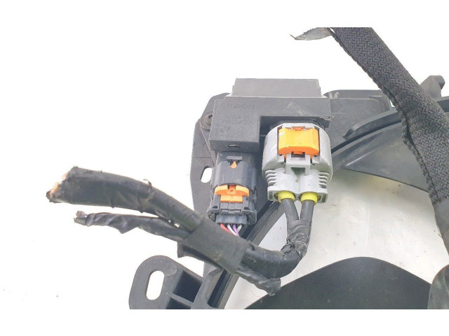 Вентилятор радиатора     9801666680, Y0-8816C    Peugeot 2008 I 