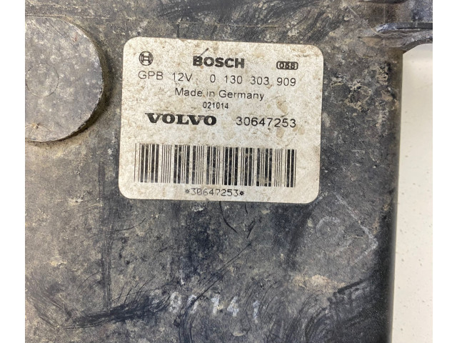 Вентилятор радиатора     30647253, 0130303909    Volvo V70 2.4