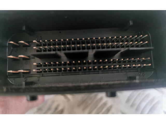 Блок управления двигателя 296102U200, 0281034748   KIA Ceed