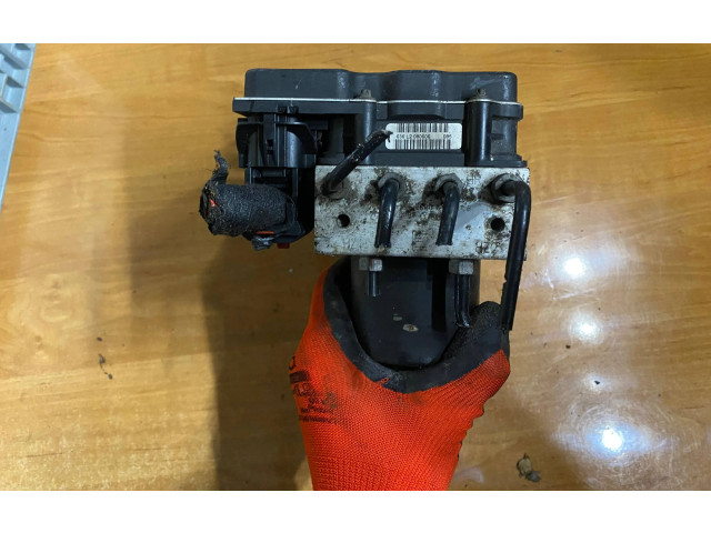 Блок АБС 6R0907379E0002, 6P0907379E   Skoda  Fabia Mk2 (5J)  2007 - 2014 года