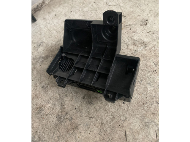 Tālruņa vadības bloks