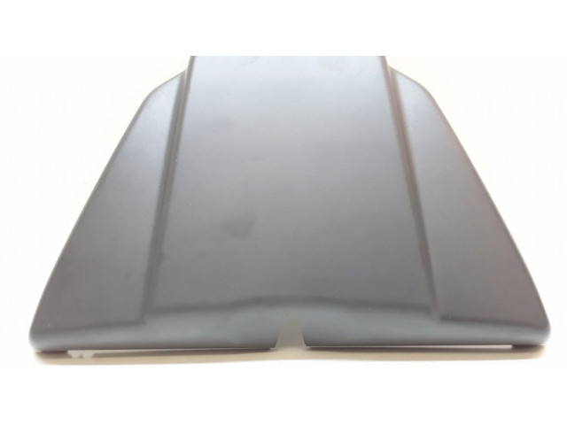 Другая деталь салона