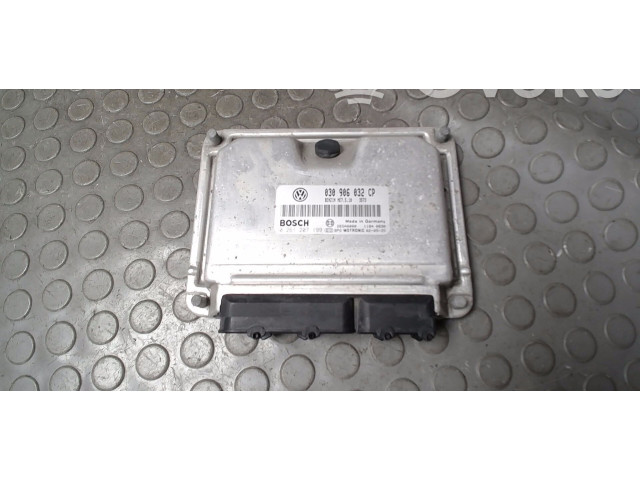 Блок управления двигателя 030906032CP, 0261207199 Volkswagen Lupo