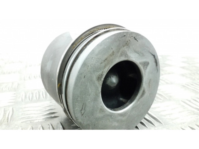 Píst 180506203GE, V200 Audi A3 S3 A3 Sportback 8P pro Jiný motor 0.0