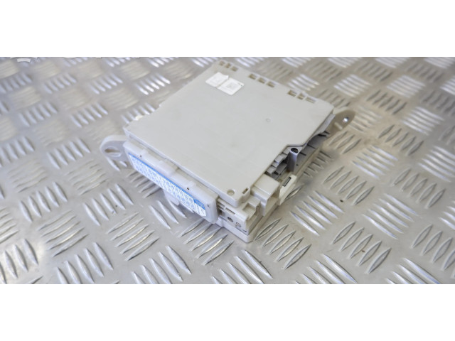 Блок предохранителей 8273050480 Lexus LS 460 - 600H