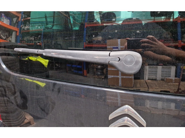 Моторчик заднего дворника 9683364380, 53033312    Citroen Berlingo