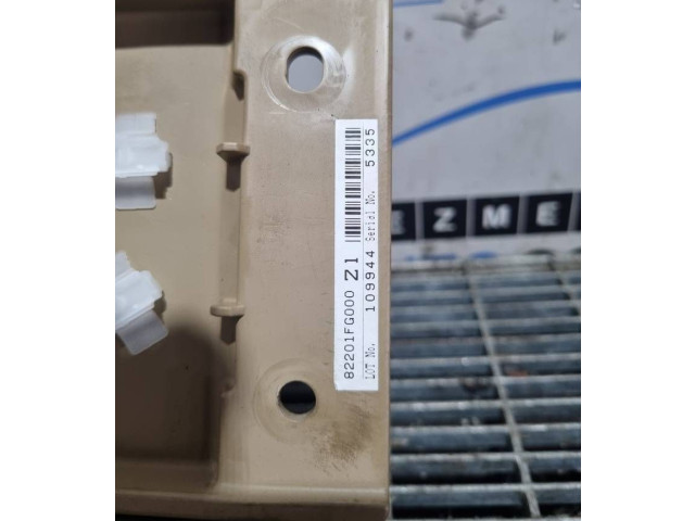 Блок предохранителей  82201FG000, 109944   Subaru Forester SH    