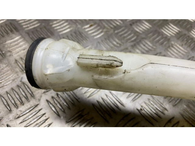 Бачок оконной жидкости    