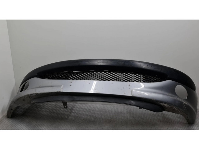 Передний бампер