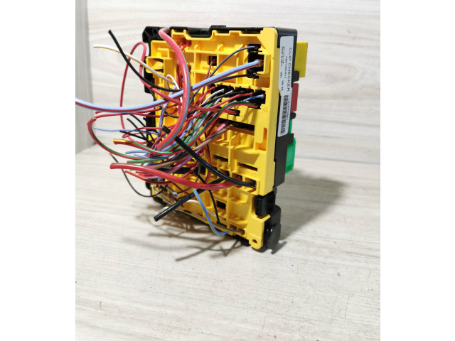 Блок предохранителей 9804846880, A006C801L2D5 Citroen C3 Aircross