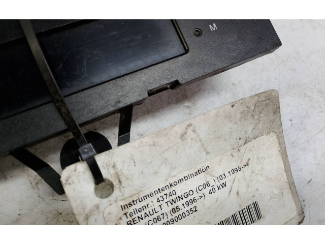 Дисплей 7700820024E Renault Twingo I