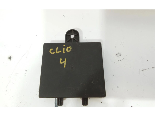 Блок управления двигателя 231A04792R Renault Clio I