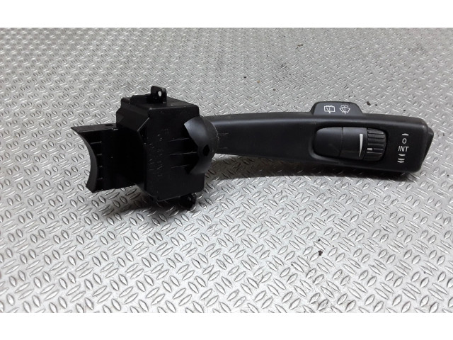 Ручка стеклоочистителей 17D770   Volvo V50