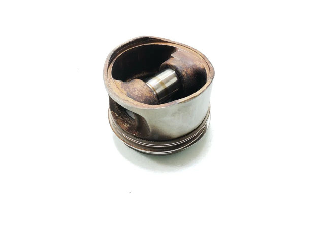  Поршень B 5252 FS   Volvo S70  V70  V70 XC  