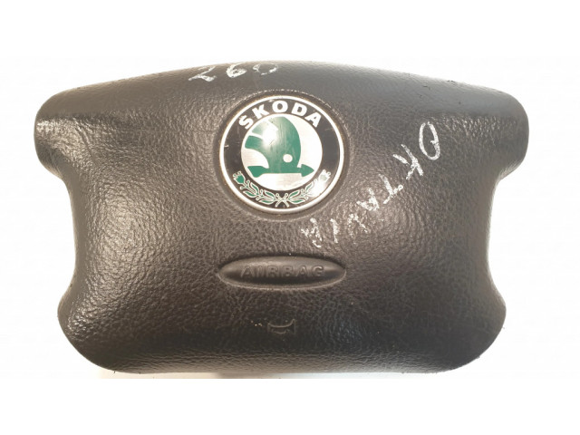 Подушка безопасности водителя 1U0880201K   Skoda Octavia Mk1 (1U)