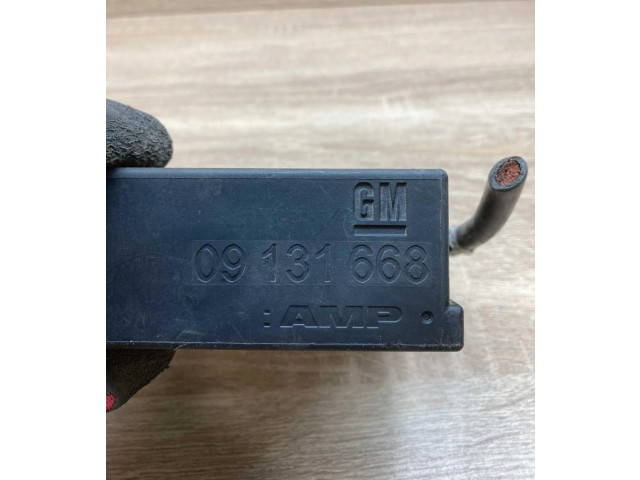 Pojistková skříňka 09131668 Opel Zfira A 1999