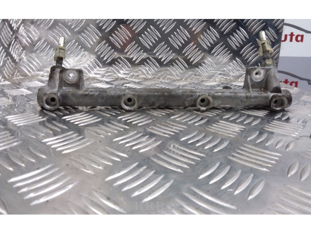 Vstřikovací lišta 90411551 Daewoo Leganza pro benzínový / Газ motor 2.0