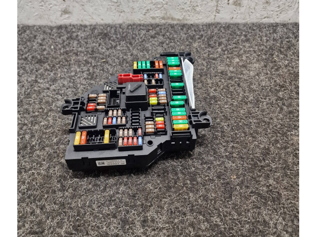 Pojistková skříňka 9264923 BMW M5 2015