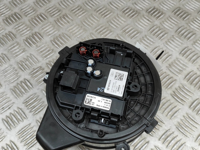 Вентилятор печки    F011500123, 0130309504   Volvo XC60