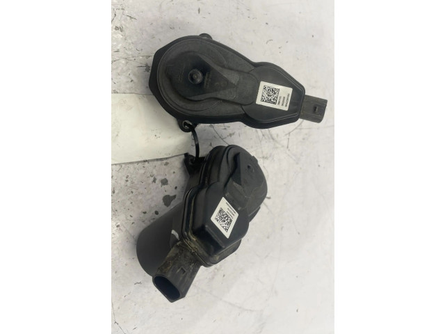 Pojistková skříňka Модуль управления ручным тормозом 98369258ZD Peugeot 208 2023