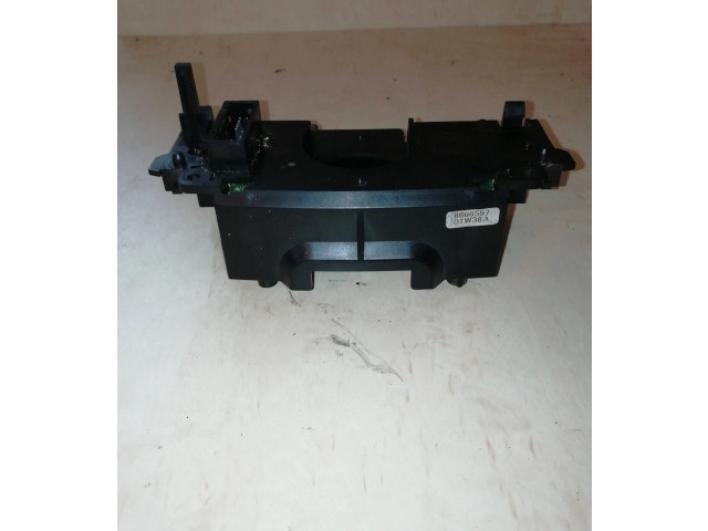 Ручка стеклоочистителей 8666597   Volvo S80