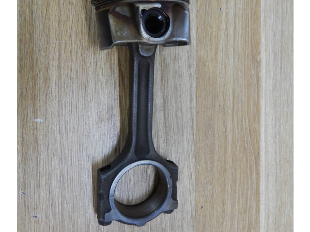 Píst 72L74   Renault Captur     H5F404 H5F408 H5F403 H5F400  