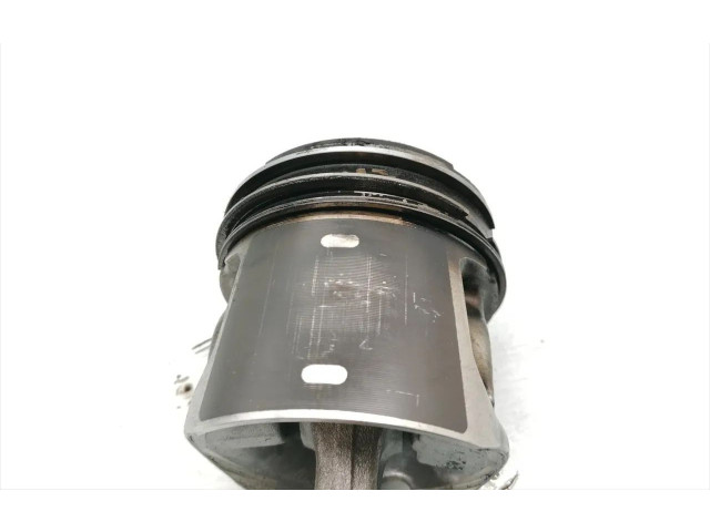  Поршень с шатуном    Jeep Grand Cherokee (WJ)  