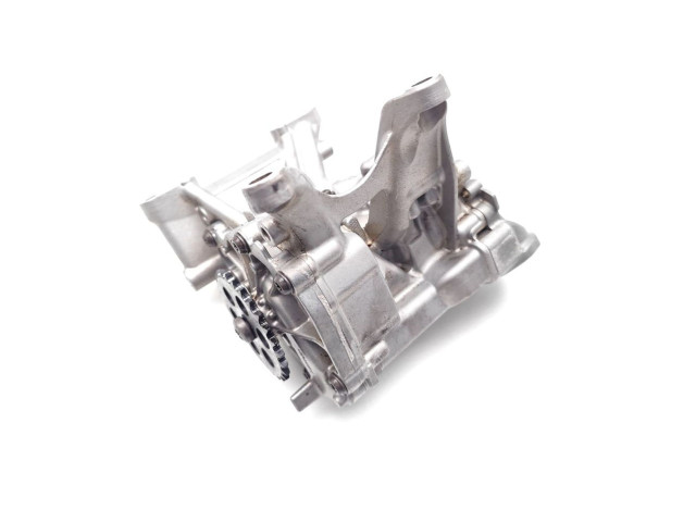 Масляный насос   51167471260  Mini Cooper Countryman F60 