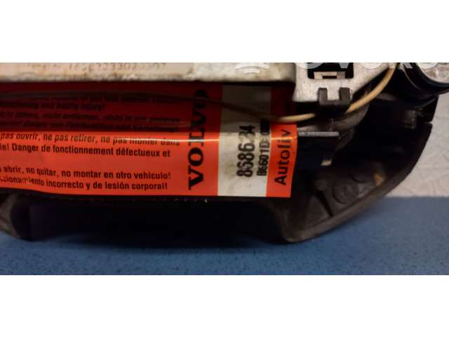 Подушка безопасности водителя 8686284 Volvo V70