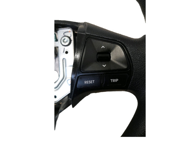 Руль KIA Rio  2013 - 2015 года 561301W000      