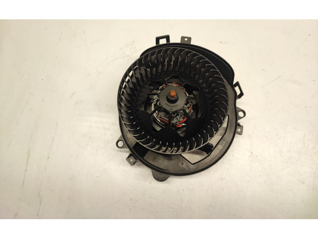 Вентилятор печки 5Q2819021A Volkswagen Golf VII