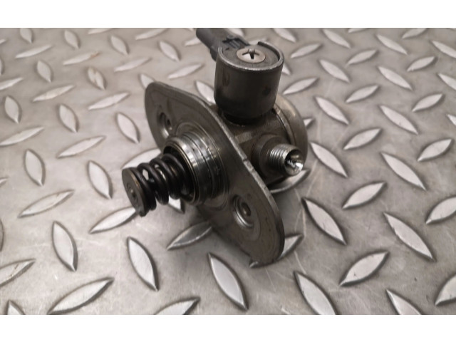 Vstřikovací čerpadlo 7636881 BMW i8 B38 K15 A