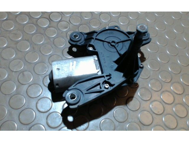 Моторчик заднего дворника 9225634, 01273068    Opel Combo B