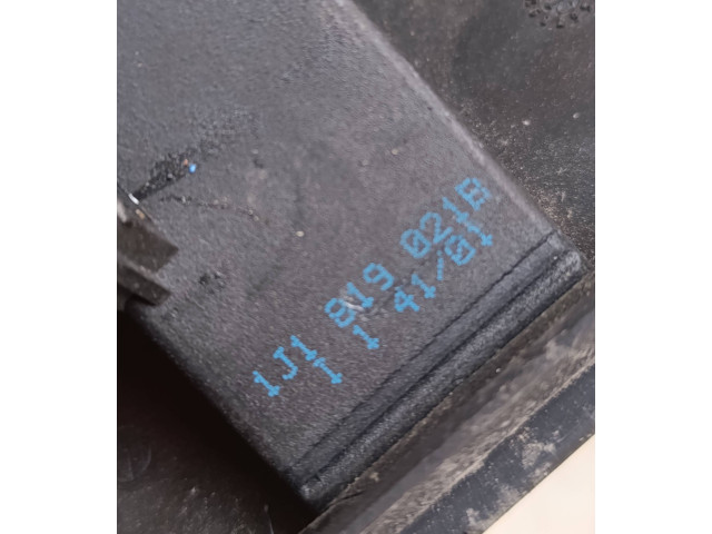 Вентилятор печки 1j1819021b Audi A3 S3 8L